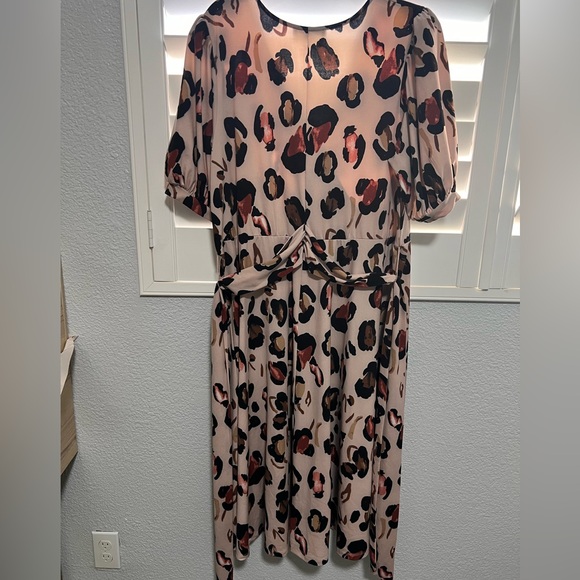 EUC Eloquii Aize 16 Stretch Leopard dress with waist tie - Picture 4 of 4